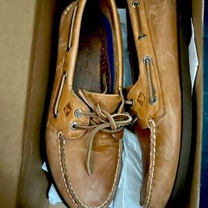 Men Sperry boat shoes